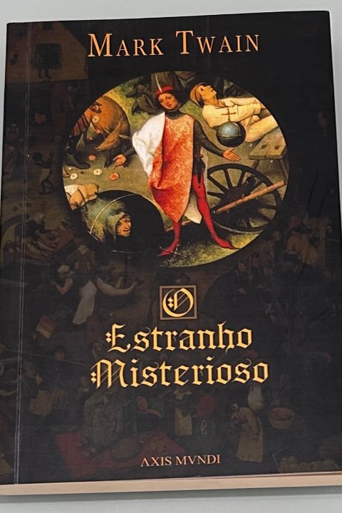 Capa de The Mysterious Stranger